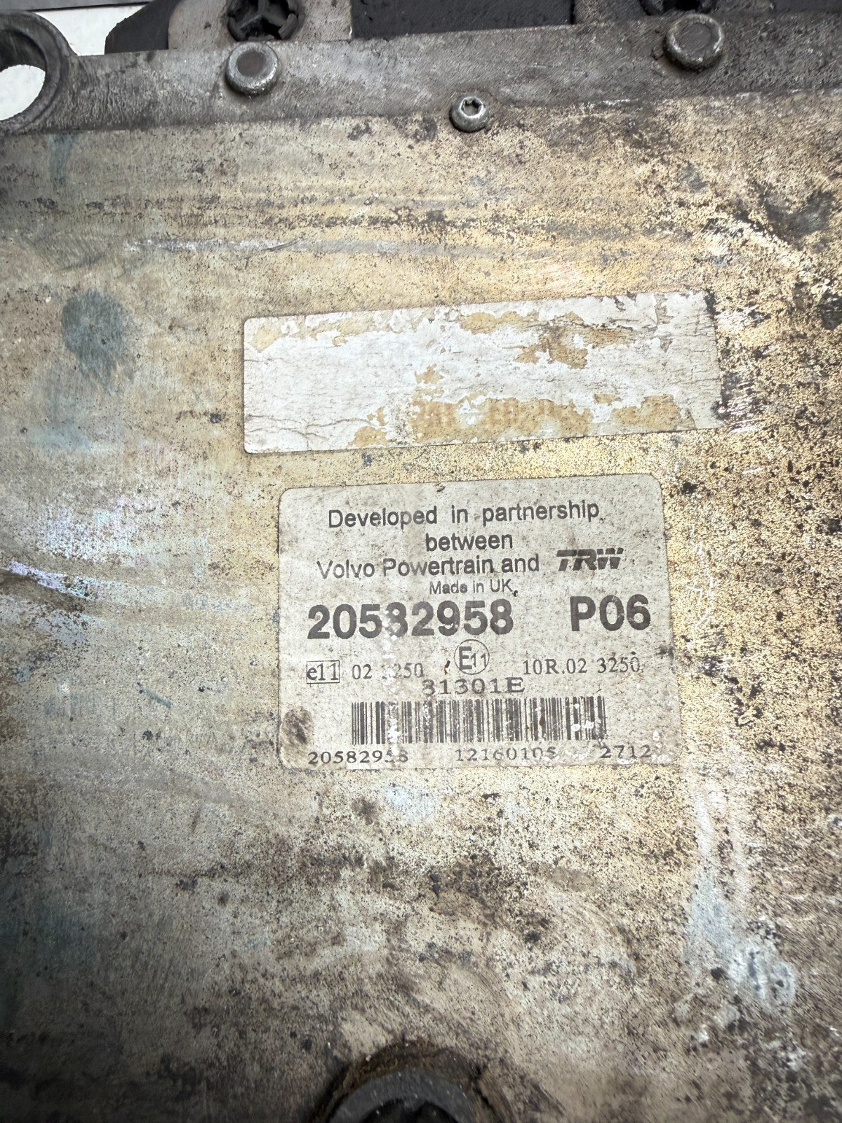 2001 VOLVO VED12D ECM Part Number 20582958 P06 OEM