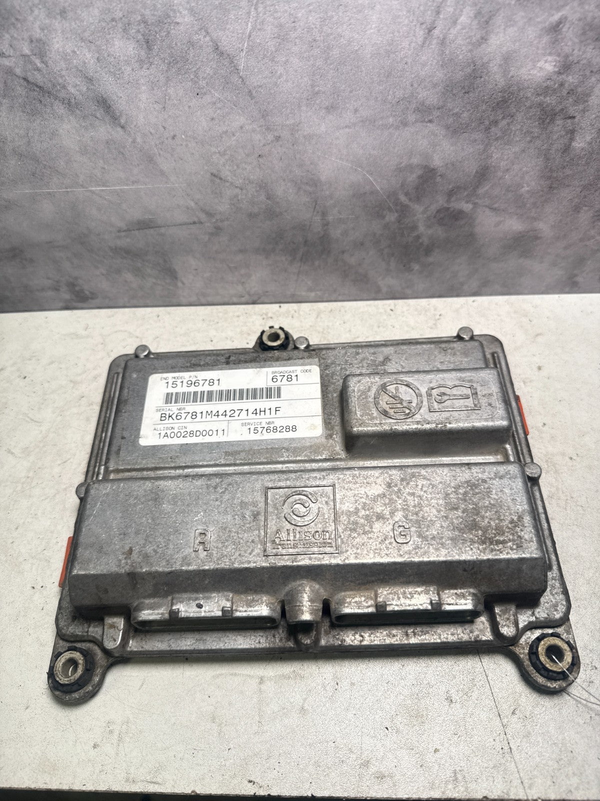 2005 Silverado 2500HD 6.6L Duramax TCM Transmission Computer 15768288 29537441