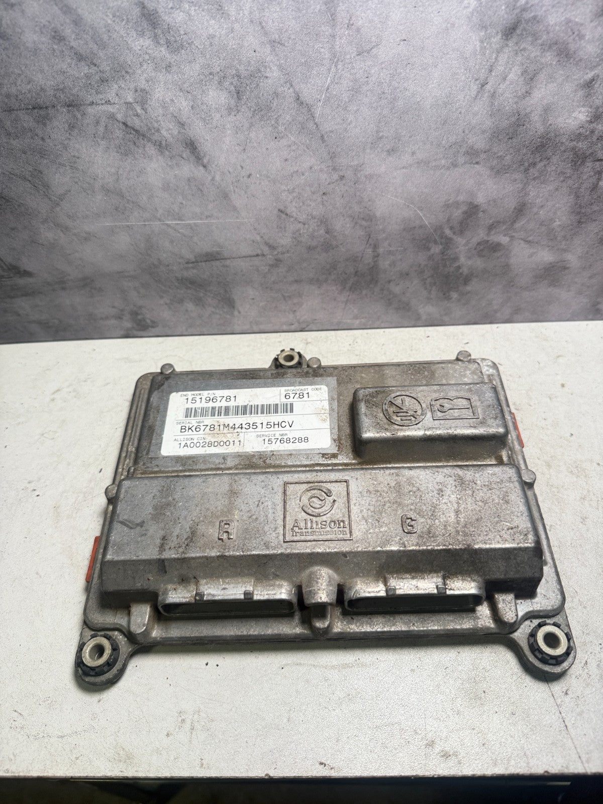 2001-2005 Silverado Transmission Control Module TCM Allison Duramax 6.6 29537441